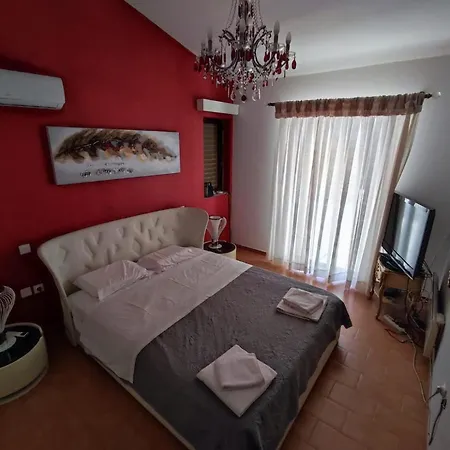 Farran 1 Villa