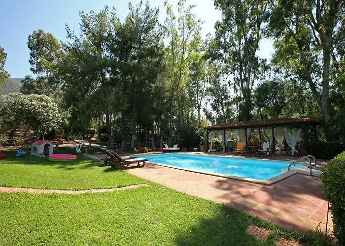 Farran 1 * Loukísia